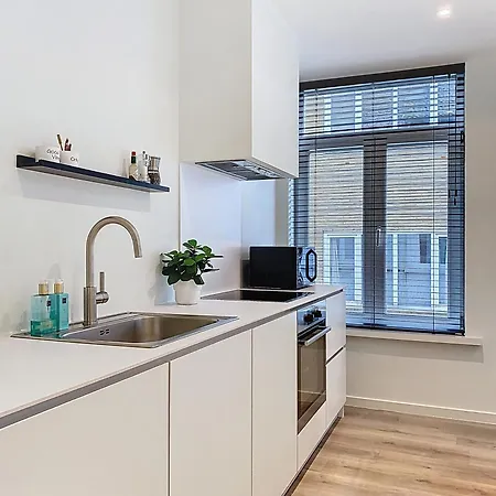 Etage 2 - In Centrum, 300m Zee én Gratis Parking *