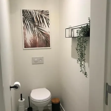 Etage 2 - In Centrum, 300m Zee En Gratis Parking *