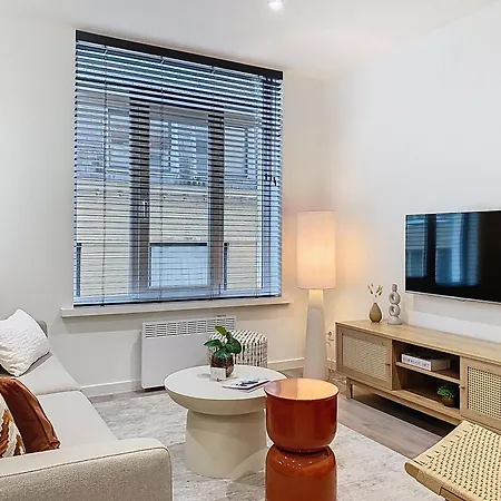 Etage 2 - In Centrum, 300m Zee En Gratis Parking Apartment *