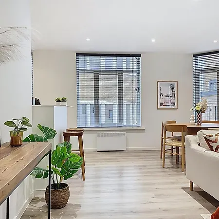 Etage 2 - In Centrum, 300m Zee En Gratis Parking Apartment *