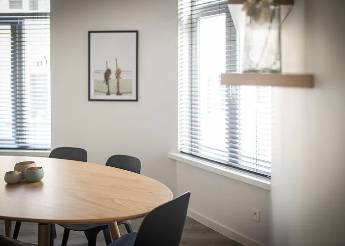 Etage 2 - In Centrum, 300m Zee En Gratis Parking 公寓 *