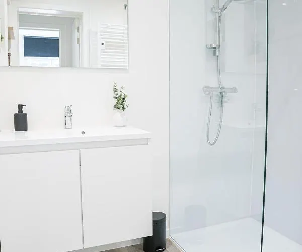 公寓 Etage 2 - In Centrum, 300m Zee En Gratis Parking