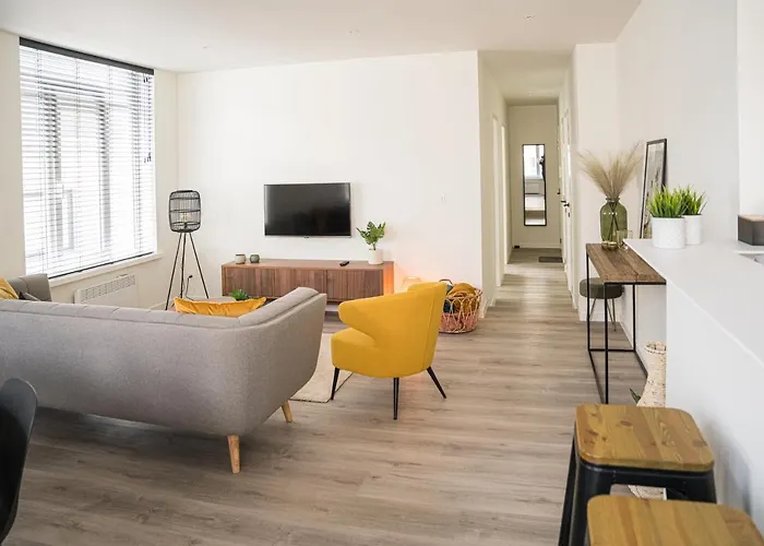 Etage 2 - In Centrum, 300m Zee En Gratis Parking