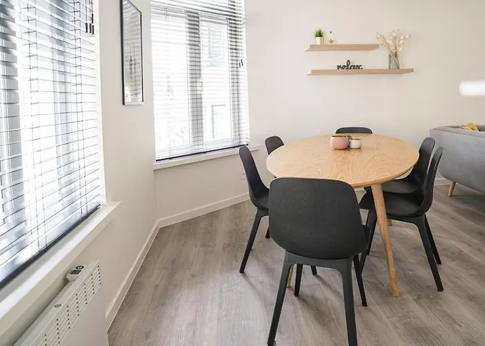 Etage 2 - In Centrum, 300m Zee En Gratis Parking