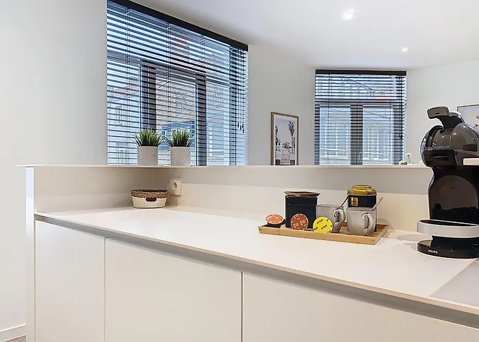 Etage 2 - In Centrum, 300m Zee én Gratis Parking Apartamento Ostende