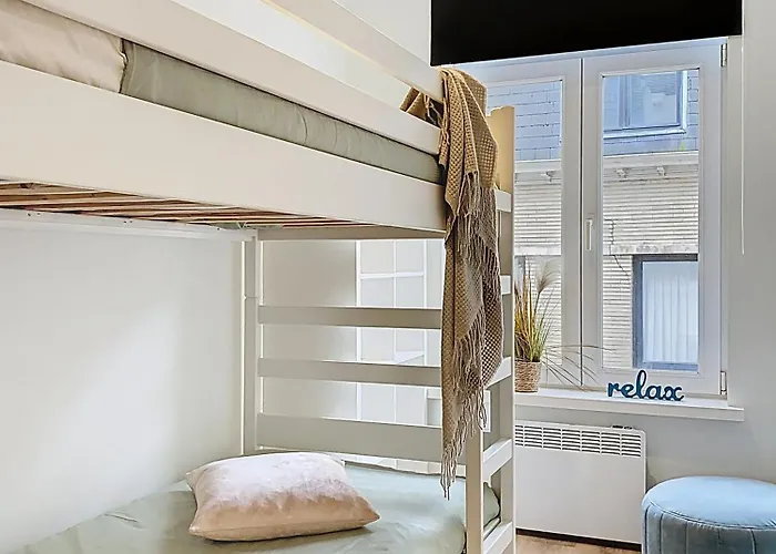 Etage 2 - In Centrum, 300m Zee én Gratis Parking