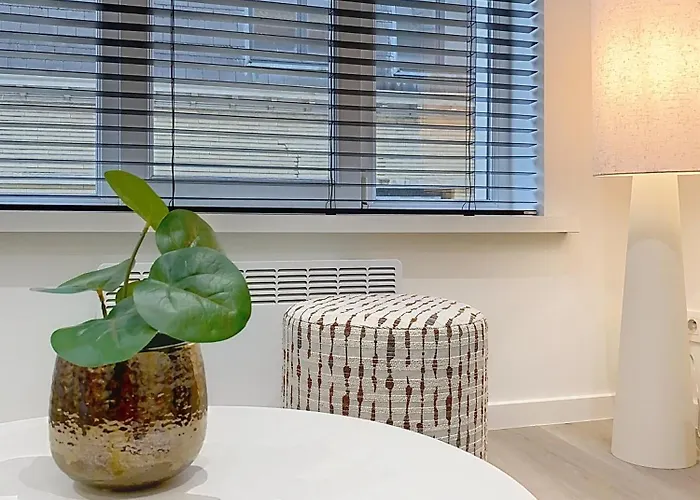 Etage 2 - In Centrum, 300m Zee En Gratis Parking