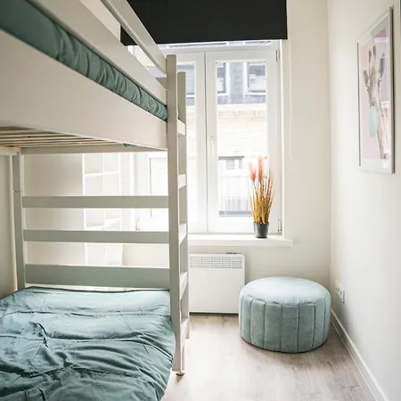 Etage 2 - In Centrum, 300m Zee én Gratis Parking *